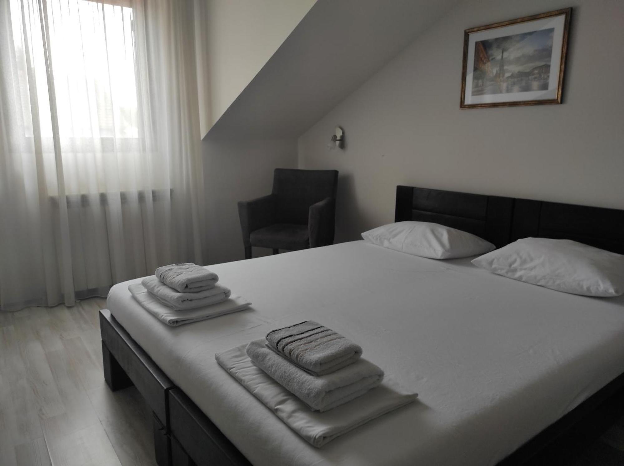 Apartments & Accommodation Stojic Novi Sad Luaran gambar